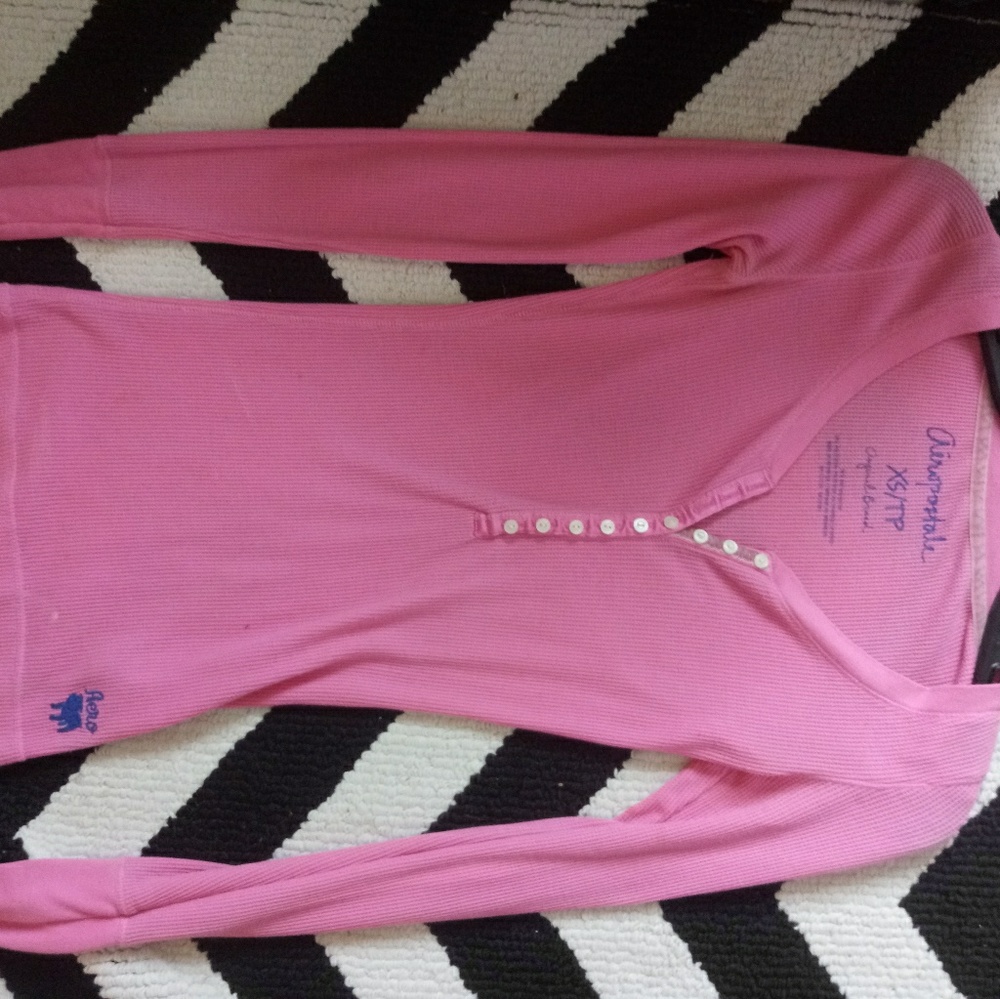 AEROPOSTALE PINK LONG SLEEVE BUTTON